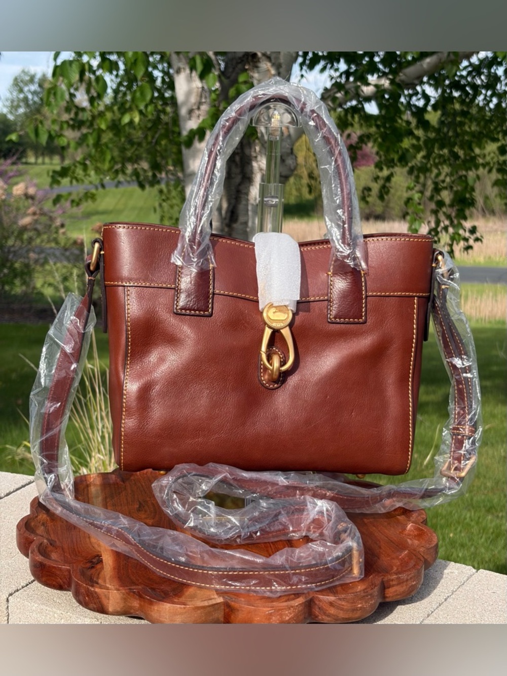 Dooney & Bourke Small Amelie Chestnut Brown Florentine Leather Tote NWT - Picture 3 of 14